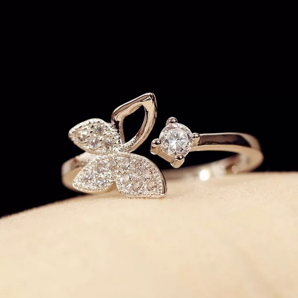 925 Sterling Silver Butterfly Adjustable Ring - Picture 2 of 2